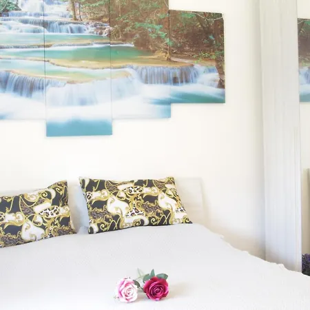 Chiara Affitta Guest house *